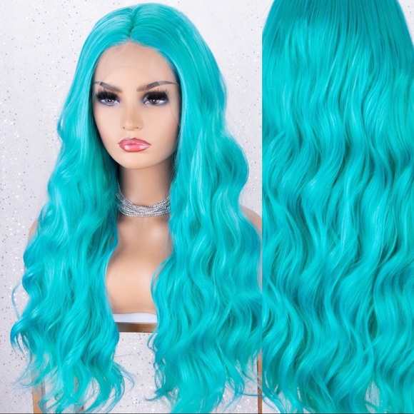 ♥️ 22” BLUE BODY WAVY LACE-FRONT WIG